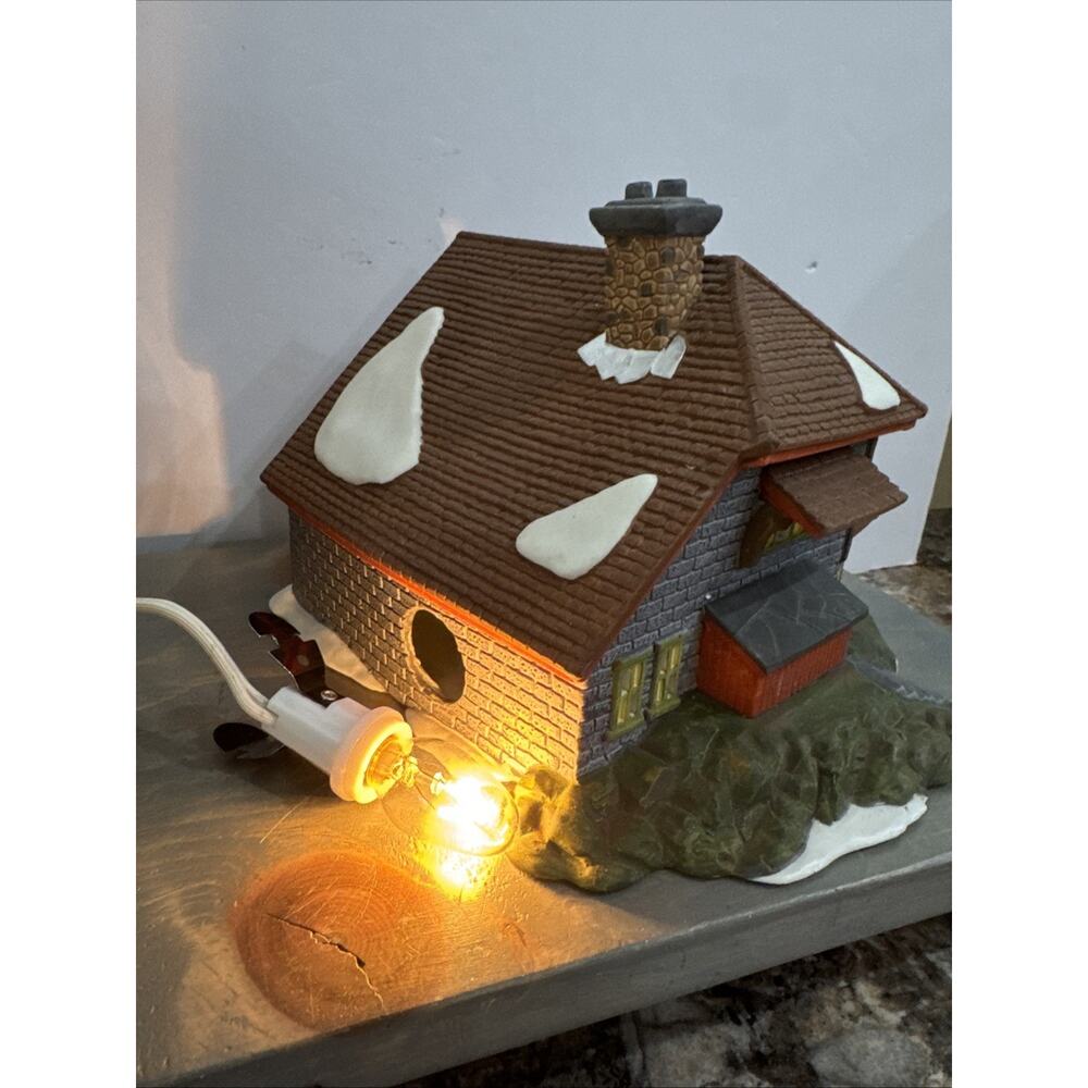 1992 Dept. 56 New England Village Heritage Coll. BLUEBIRD SEED & BULB Light/Box - Picture 7 of 15